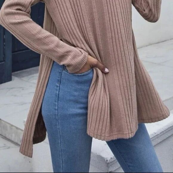 New Split Hem Rib-Knit Longline Tee - Picture 5 of 6